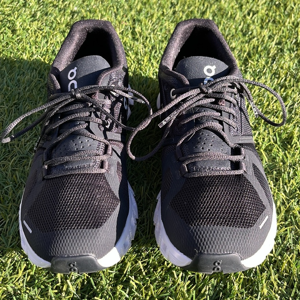 ON Cloud 5 Sneakers Sz 8 - Picture 17 of 17